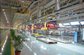 學習與實踐的交匯 MBA1101班移動課堂探訪江汽乘用車二廠技術開發(fā)